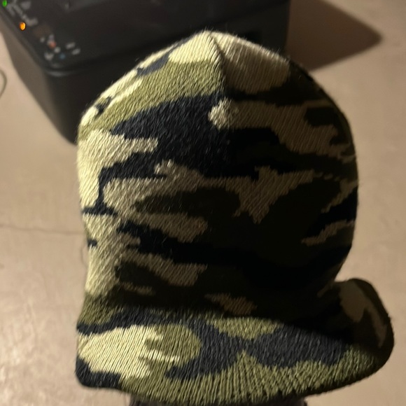 Army tuque - Picture 1 of 3